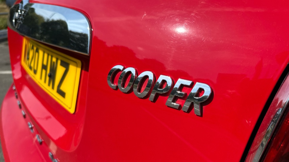 MINI Countryman 1.5 Cooper Exclusive 5dr Auto [Comfort Pack] Petrol Hatchback - Image 32