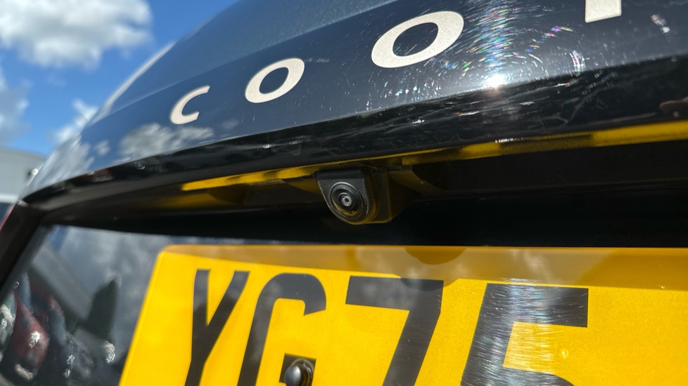 MINI Cooper 2.0 S Classic [Level 2] 5dr Auto Petrol Hatchback - Image 25