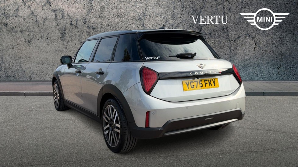 MINI Cooper 2.0 S Classic [Level 2] 5dr Auto Petrol Hatchback - Image 2