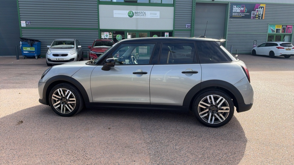 MINI Cooper 2.0 S Classic [Level 2] 5dr Auto Petrol Hatchback - Image 25