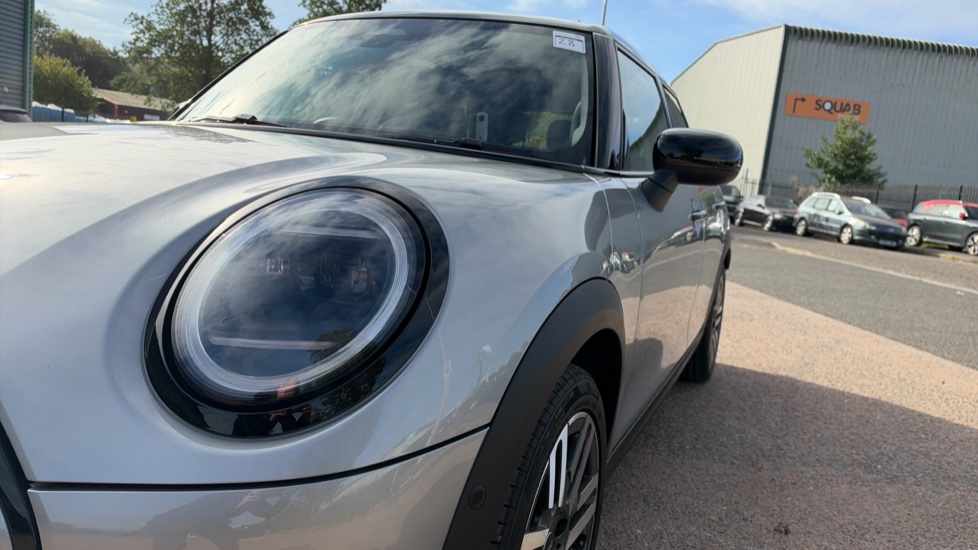 MINI Cooper 2.0 S Classic [Level 2] 5dr Auto Petrol Hatchback - Image 28