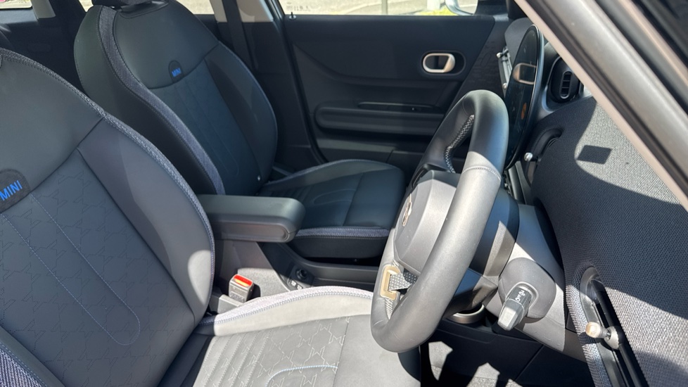 MINI Cooper 2.0 S Classic [Level 2] 5dr Auto Petrol Hatchback - Image 11