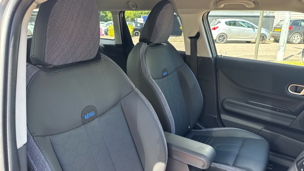 MINI Cooper 2.0 S Classic [Level 2] 5dr Auto Petrol Hatchback - Image 44