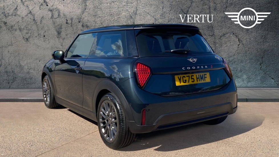 MINI Cooper 2.0 S Classic 3dr Auto Petrol Hatchback - Image 2