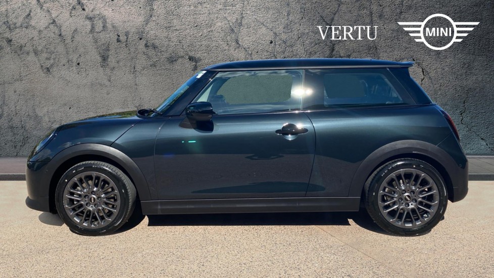 MINI Cooper 2.0 S Classic 3dr Auto Petrol Hatchback - Image 3