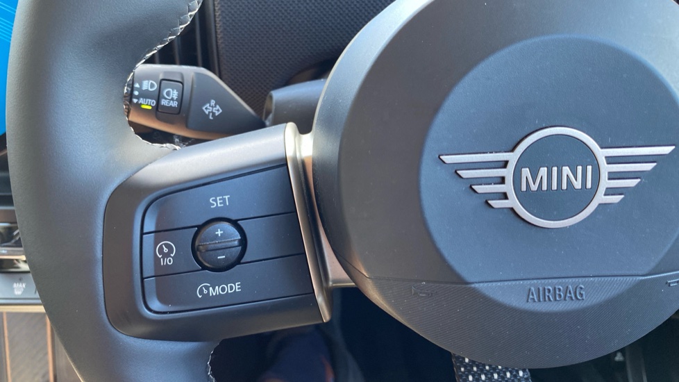 MINI Cooper 2.0 S Classic 3dr Auto Petrol Hatchback - Image 17