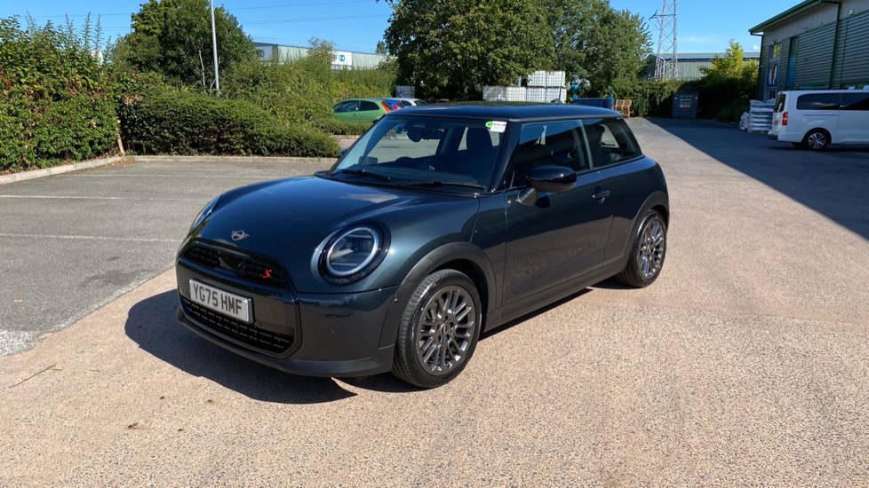 MINI Cooper 2.0 S Classic 3dr Auto Petrol Hatchback - Image 25