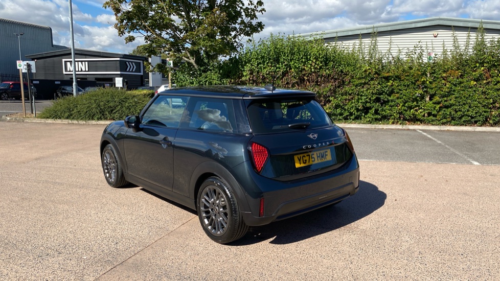 MINI Cooper 2.0 S Classic 3dr Auto Petrol Hatchback - Image 26