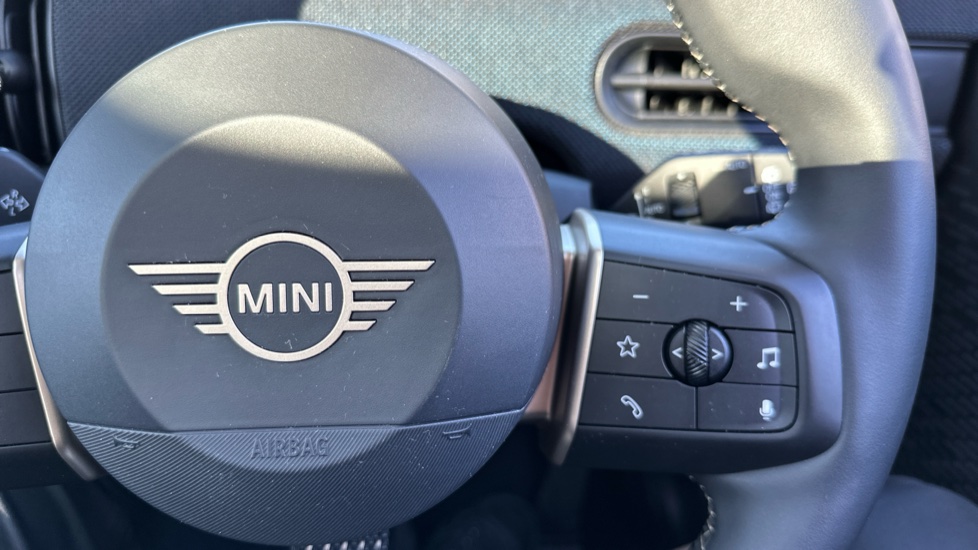 MINI Cooper 2.0 S Classic [Level 2] 3dr Auto Petrol Hatchback - Image 18