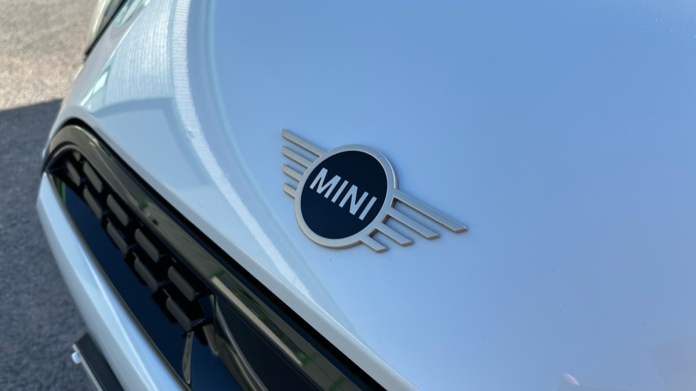 MINI Cooper 2.0 S Classic [Level 2] 3dr Auto Petrol Hatchback - Image 29