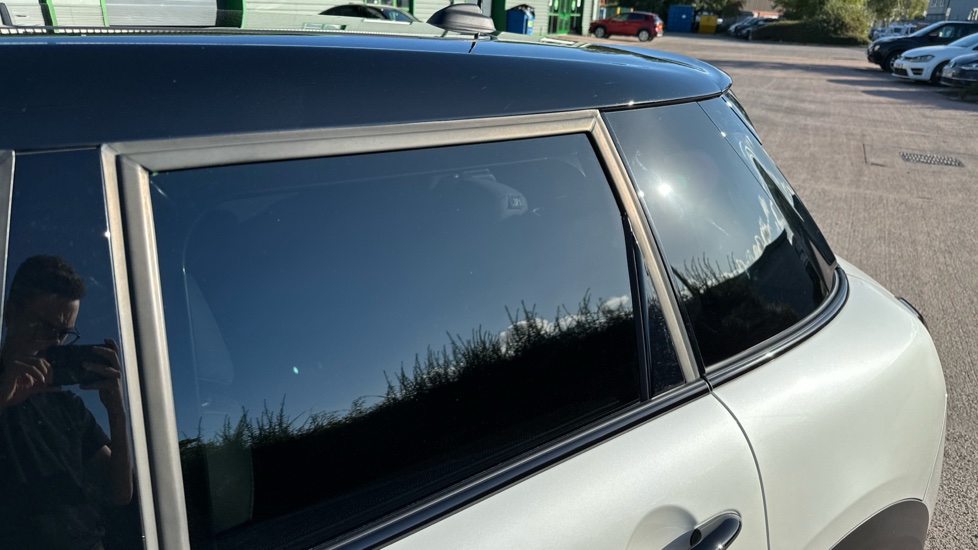 MINI Cooper 2.0 S Classic [Level 2] 3dr Auto Petrol Hatchback - Image 32