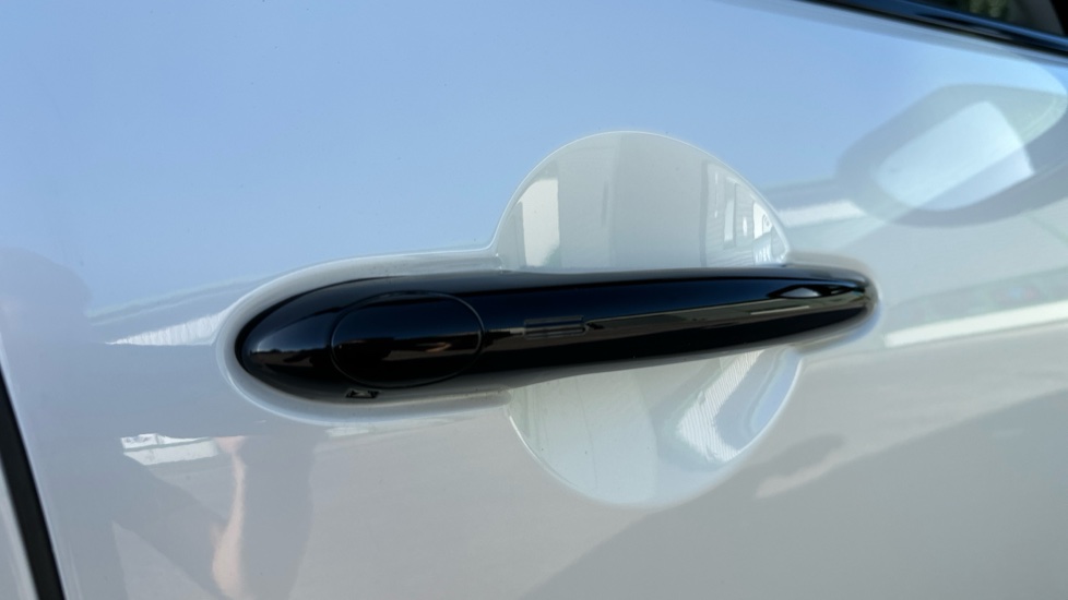 MINI Cooper 2.0 S Classic [Level 2] 3dr Auto Petrol Hatchback - Image 38