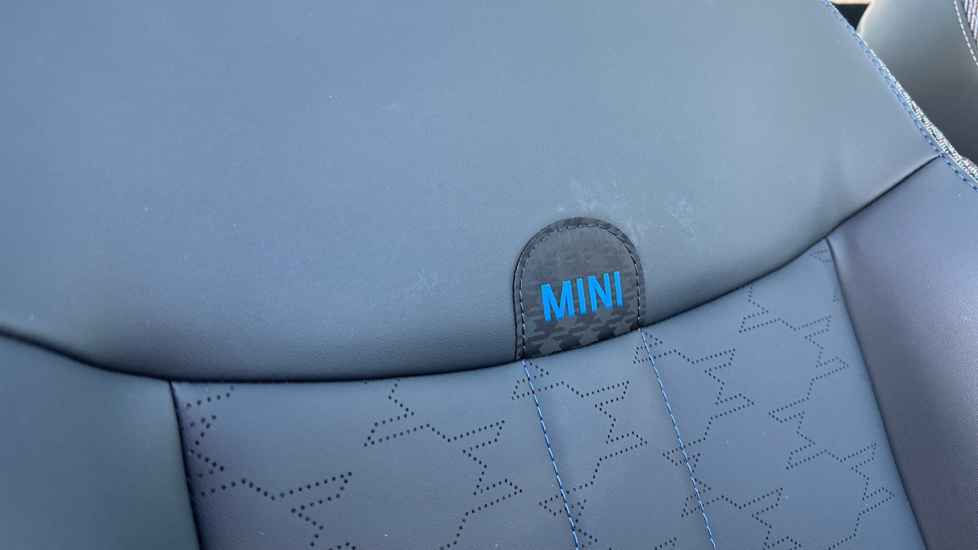 MINI Cooper 2.0 S Classic [Level 2] 3dr Auto Petrol Hatchback - Image 41