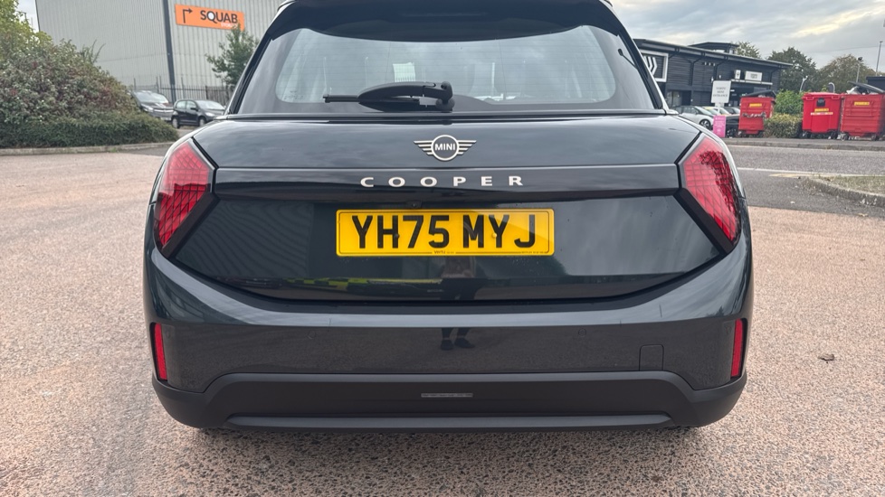 MINI Cooper 1.5 C Classic 5dr Auto Petrol Hatchback - Image 27