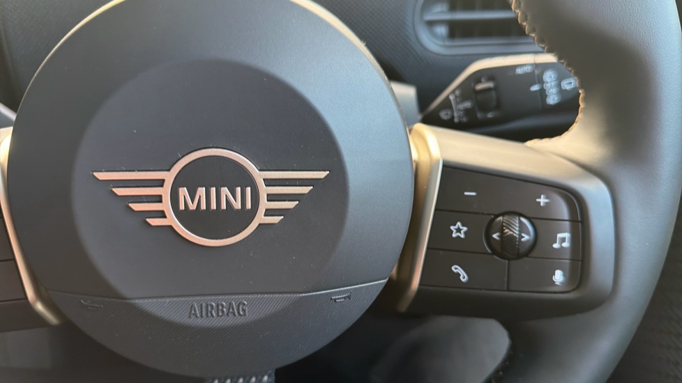 MINI Cooper 1.5 C Classic [Level 1] 5dr Auto Petrol Hatchback - Image 18