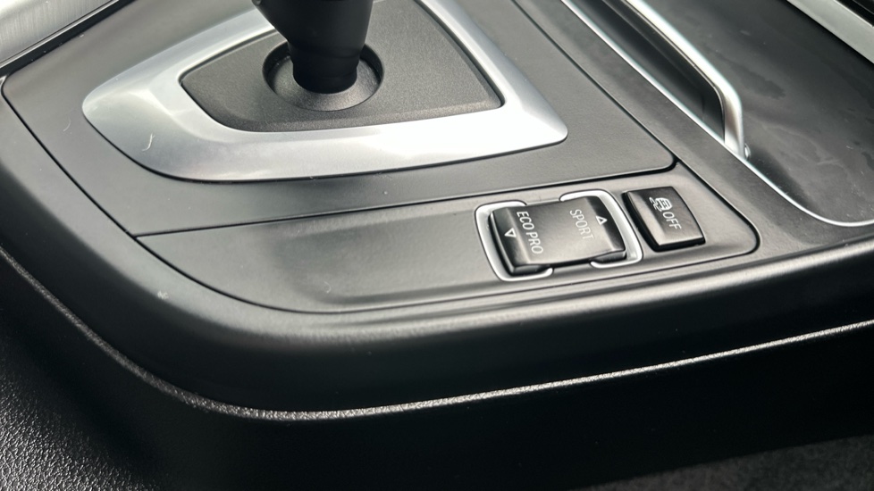 BMW 1 Series M140i Shadow Edition 5dr Step Auto Petrol Hatchback - Image 19