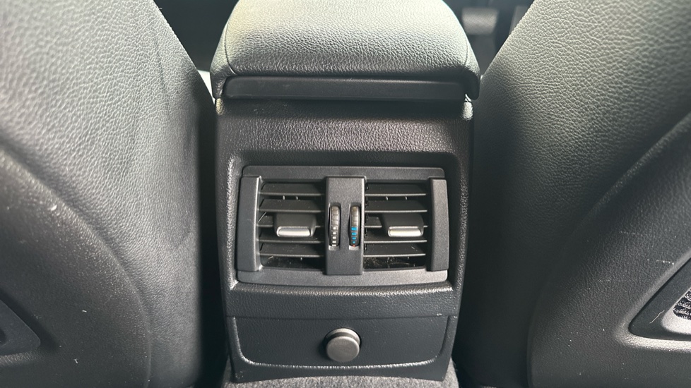 BMW 1 Series M140i Shadow Edition 5dr Step Auto Petrol Hatchback - Image 27