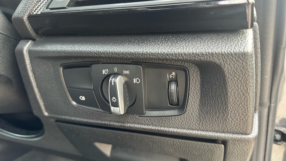 BMW M2 2dr DCT Petrol Coupe - Image 34