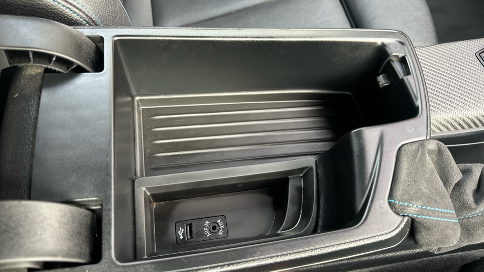 BMW M2 2dr DCT Petrol Coupe - Image 40