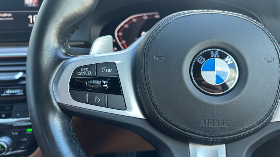 BMW 5 Series 520d xDrive M Sport 4dr Auto Diesel Saloon - Image 17