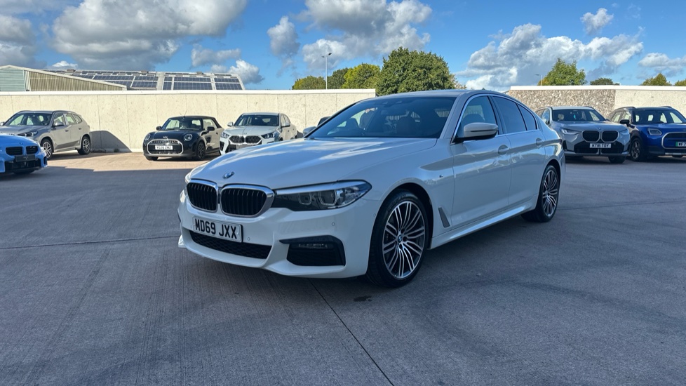 BMW 5 Series 520d xDrive M Sport 4dr Auto Diesel Saloon - Image 25