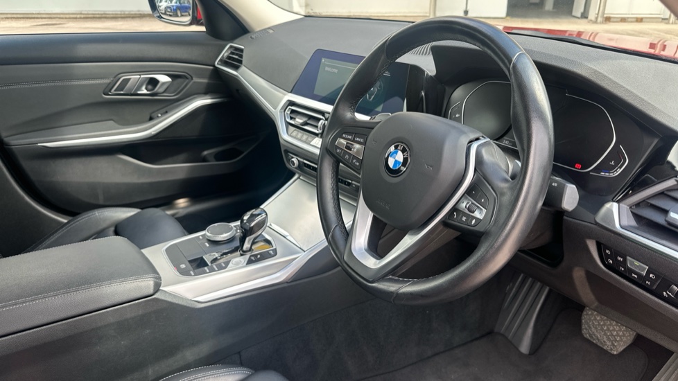 BMW 3 Series 330i Sport 4dr Step Auto Petrol Saloon - Image 6