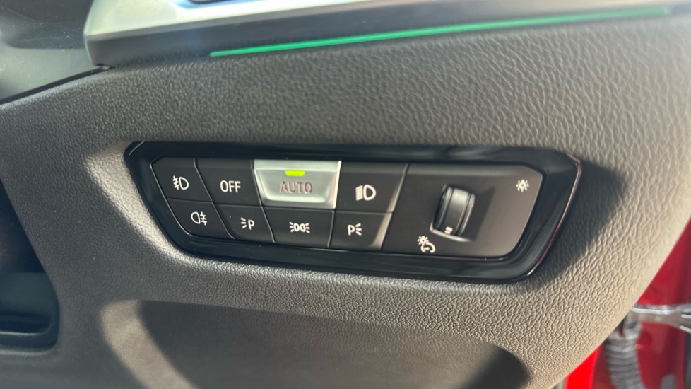 BMW 3 Series 330i Sport 4dr Step Auto Petrol Saloon - Image 20