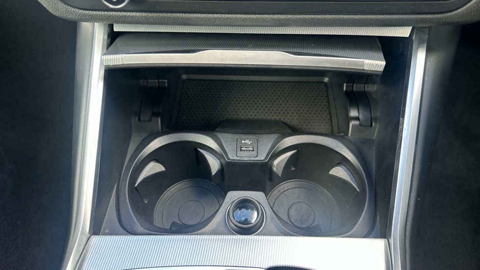 BMW 3 Series 330i Sport 4dr Step Auto Petrol Saloon - Image 31