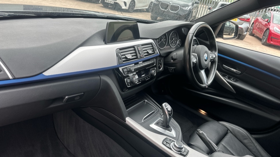 BMW 3 Series 320d M Sport 5dr Step Auto Diesel Estate - Image 7