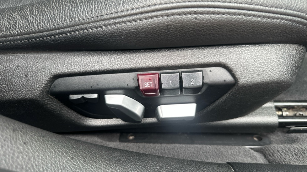 BMW 3 Series 320d M Sport 5dr Step Auto Diesel Estate - Image 33