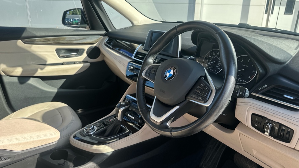 BMW 2 Series 218d Luxury 5dr Step Auto Diesel Hatchback - Image 6