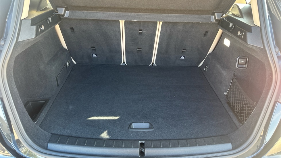 BMW 2 Series 218d Luxury 5dr Step Auto Diesel Hatchback - Image 13