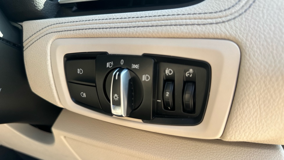 BMW 2 Series 218d Luxury 5dr Step Auto Diesel Hatchback - Image 20
