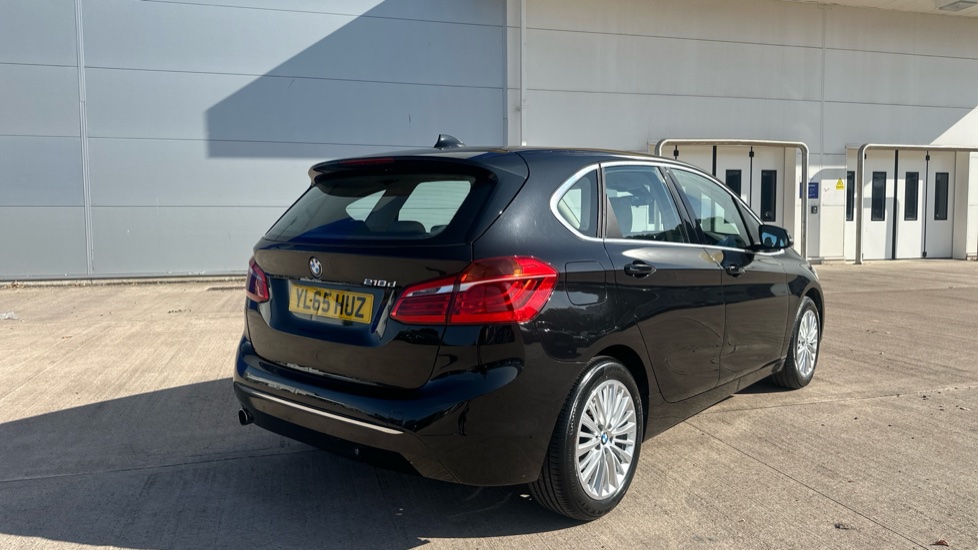 BMW 2 Series 218d Luxury 5dr Step Auto Diesel Hatchback - Image 24
