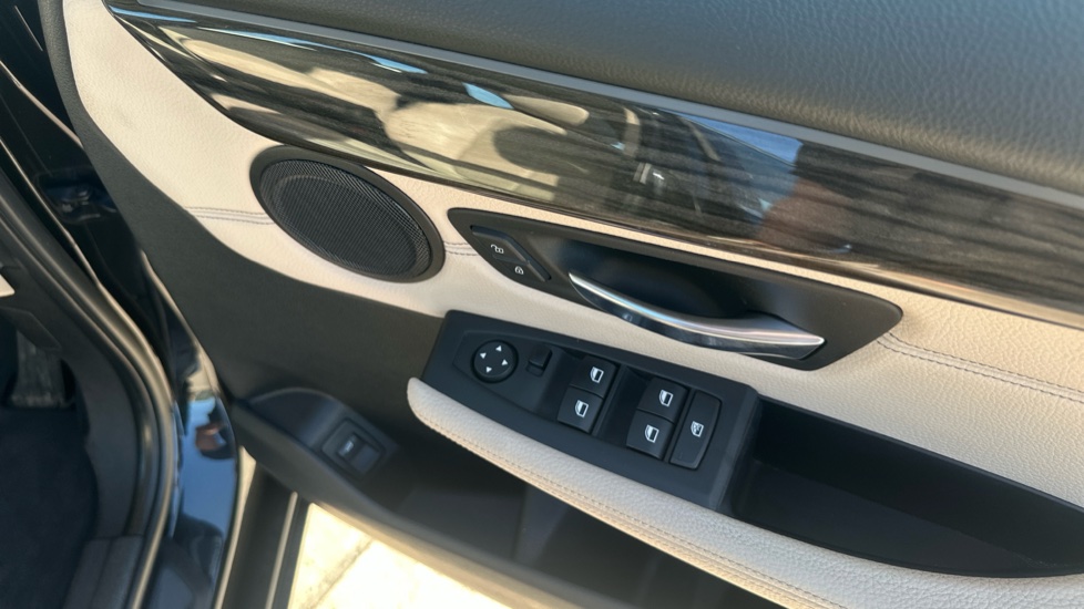 BMW 2 Series 218d Luxury 5dr Step Auto Diesel Hatchback - Image 31