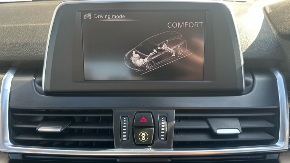 BMW 2 Series 218d Luxury 5dr Step Auto Diesel Hatchback - Image 50
