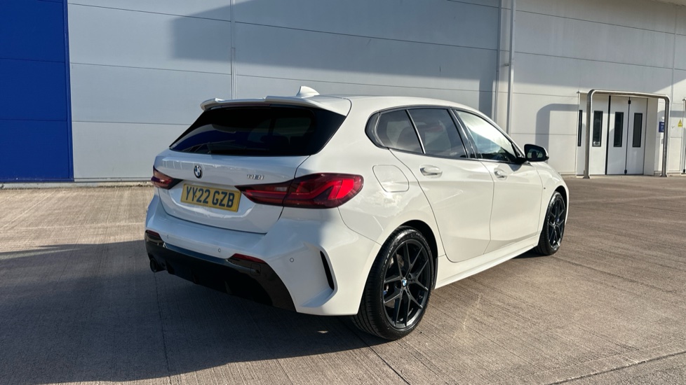 BMW 1 Series 118i [136] M Sport 5dr [Live Cockpit Pro/Pro pk] Petrol Hatchback - Image 24