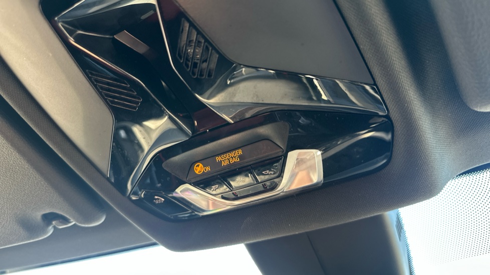 BMW 1 Series 118i [136] M Sport 5dr [Live Cockpit Pro/Pro pk] Petrol Hatchback - Image 32
