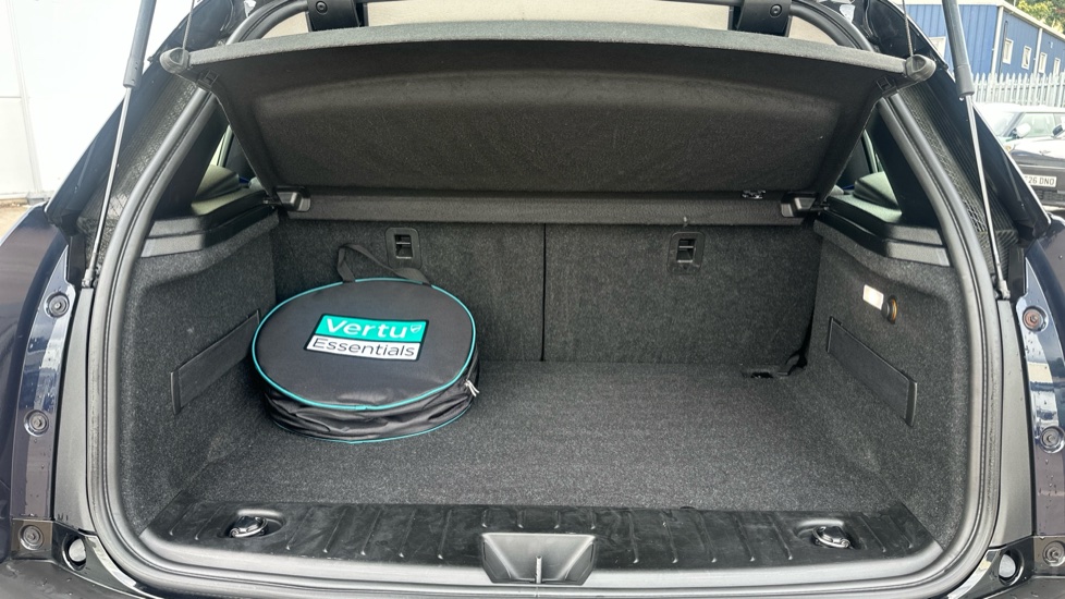 BMW i3 125kW 42kWh 5dr Auto Electric Hatchback - Image 4