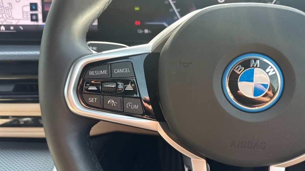 BMW i4 250kW eDrive40 M Sport 83.9kWh 5dr Auto [Pro Pack] Electric Hatchback - Image 17
