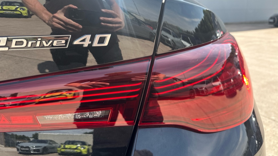 BMW i4 250kW eDrive40 M Sport 83.9kWh 5dr Auto [Pro Pack] Electric Hatchback - Image 22