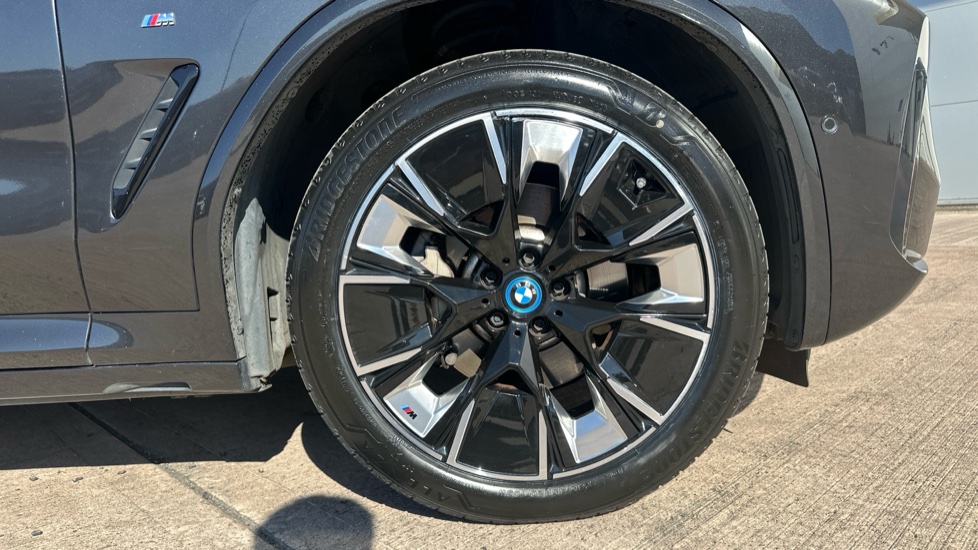 BMW iX3 210kW M Sport Pro 80kWh 5dr Auto Electric Estate - Image 14