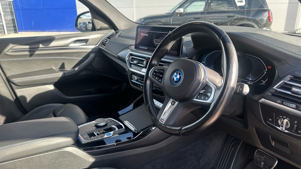 BMW iX3 210kW M Sport Pro 80kWh 5dr Auto Electric Estate - Image 6