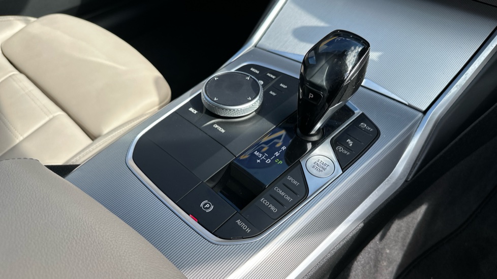 BMW 3 Series 330i M Sport 4dr Step Auto Petrol Saloon - Image 10