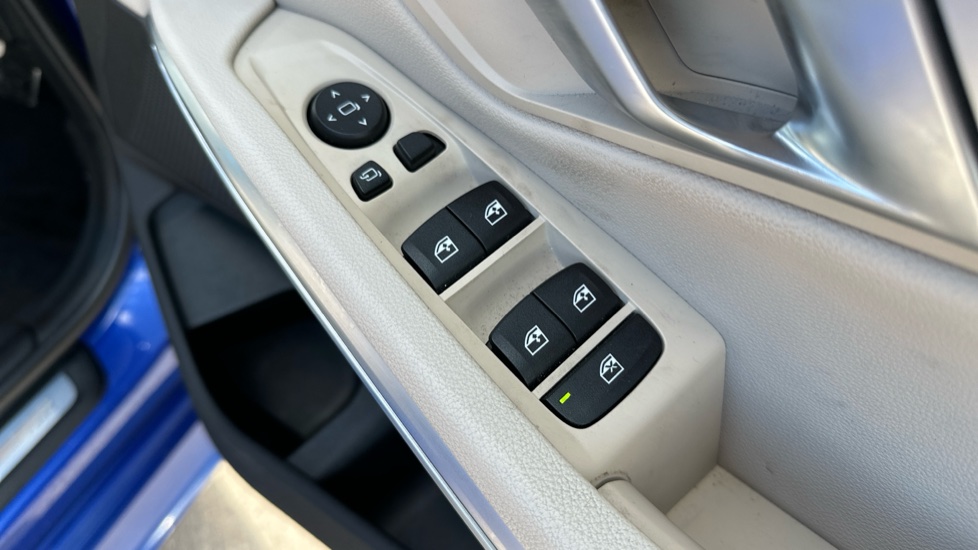 BMW 3 Series 330i M Sport 4dr Step Auto Petrol Saloon - Image 29