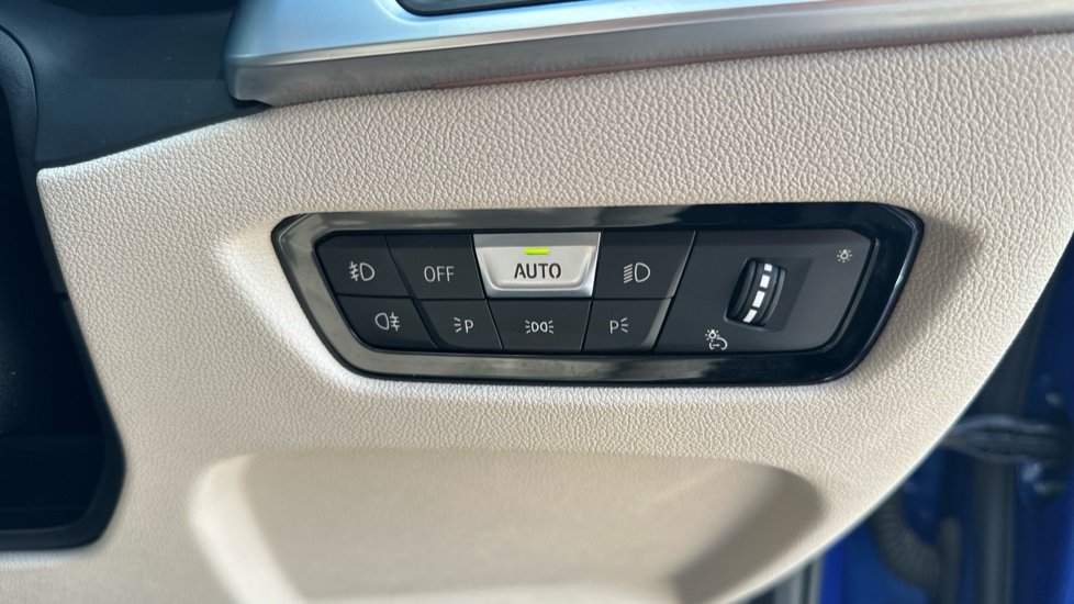 BMW 3 Series 330i M Sport 4dr Step Auto Petrol Saloon - Image 30