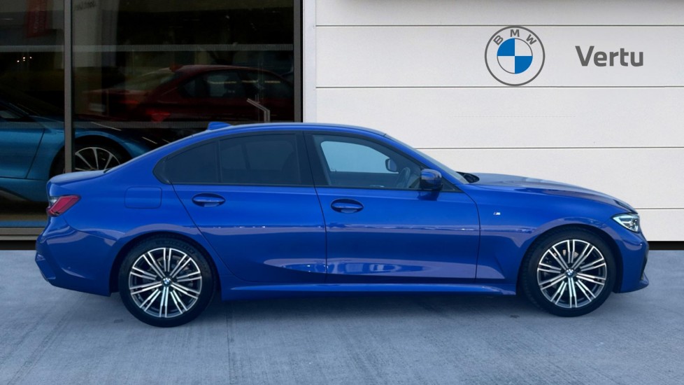 BMW 3 Series 320i M Sport 4dr Step Auto Petrol Saloon - Image 3