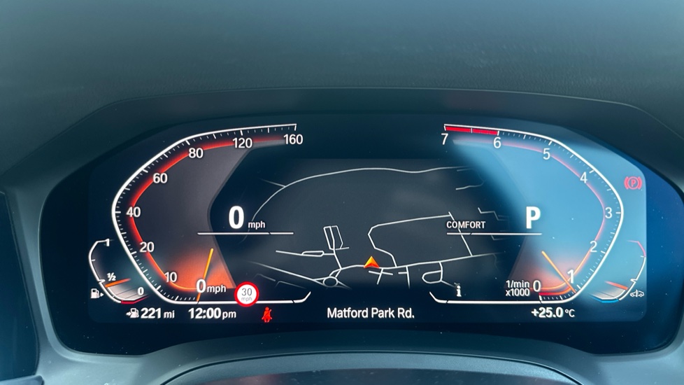 BMW 3 Series 320i M Sport 4dr Step Auto Petrol Saloon - Image 9