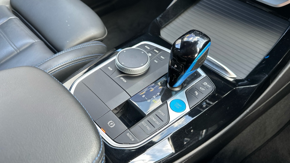 BMW iX3 210kW M Sport Pro 80kWh 5dr Auto Electric Estate - Image 10