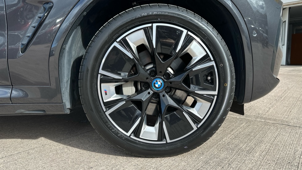 BMW iX3 210kW M Sport Pro 80kWh 5dr Auto Electric Estate - Image 14